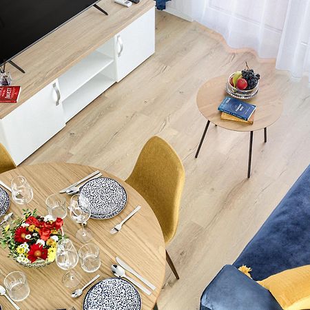 Ari Navy Apartment - High-End Residence Arad Kültér fotó